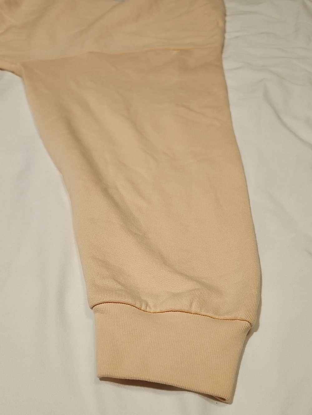 NWT Levi's Cropped Graphic Logo Sweatshirt Peach Puree Suze XL - Picture 7 of 14